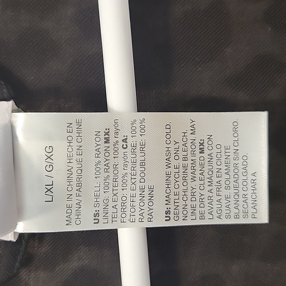 Chico's animal print Ruana. - Picture 5 of 6